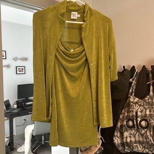 Princess polly set worn once! Very comfortable and great condition.